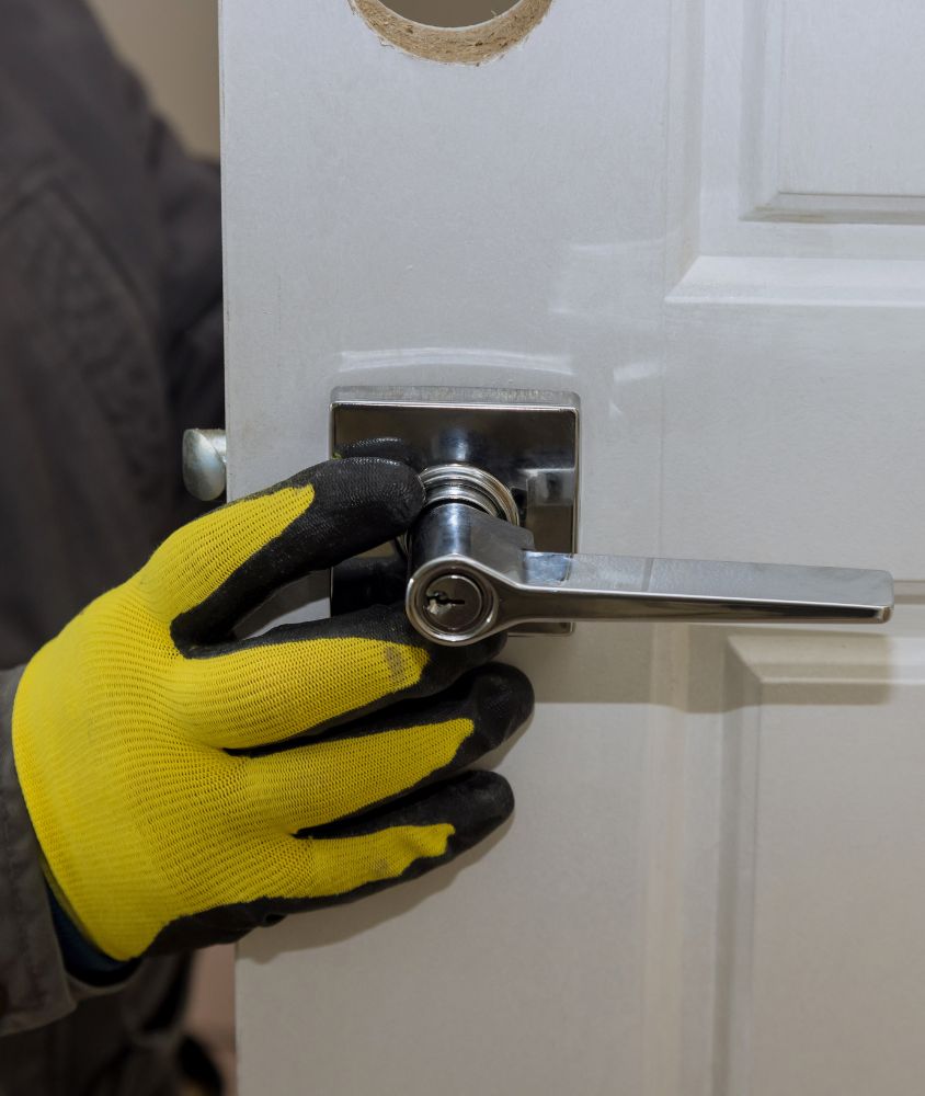 Chave Quebrada Dentro da Fechadura em Jaboatão dos Guararapes: 5 Dicas Simples chaveiro proximo de mim em Jaboatão dos Guararapes